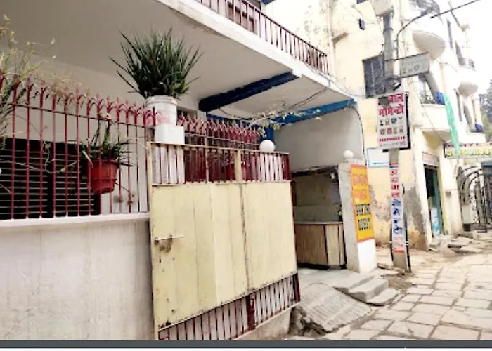 Gandhi Ganaga Guest House