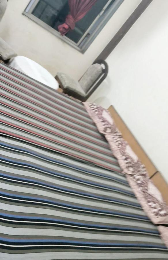 Gandhi Ganaga Guest house *